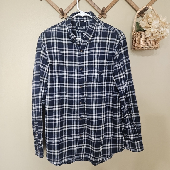 CHAPS Performance Navy Plaid Flannel Button Down Men-s Size Medium 100% Cotton - Picture 1 of 7